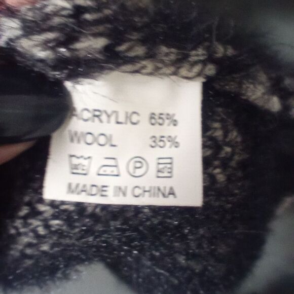 Renjo Aztec Print Soft Wool Blend Duster Sweater Size Medium EUC P2P 21 in - Picture 4 of 8